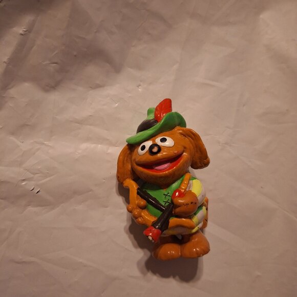 Muppet Babies Rowlf the Dog as Robin Hood - Picture 1 of 6